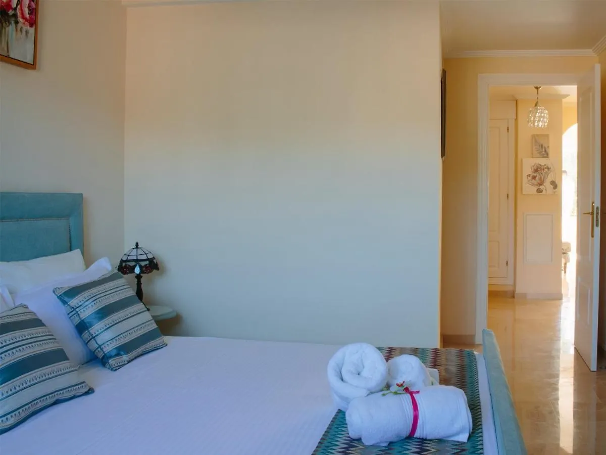 Elviria Beach Luxury Apartment Marbella 0*,